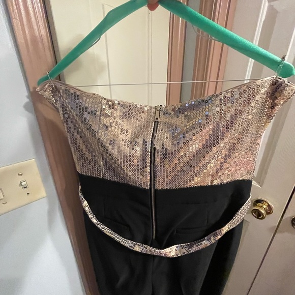 Used - Picture 3 of 6